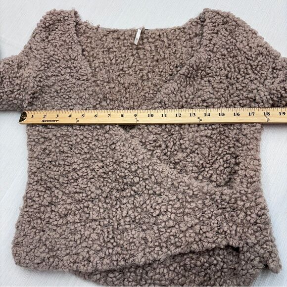 Free People Marshamallow Teddy sweater M - Picture 9 of 9